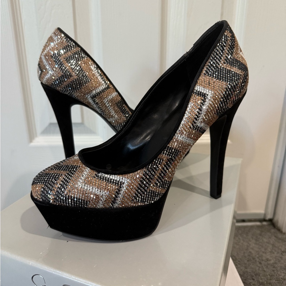 Jessica Simpson Black and Brown Patterned Heels
